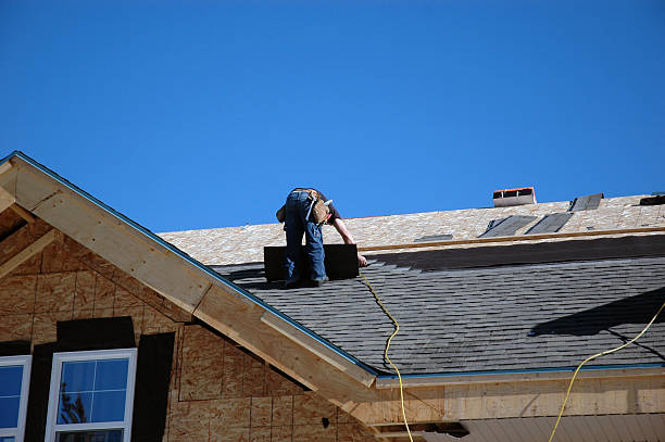 Best Roof Repair Services  in Newburg, WI