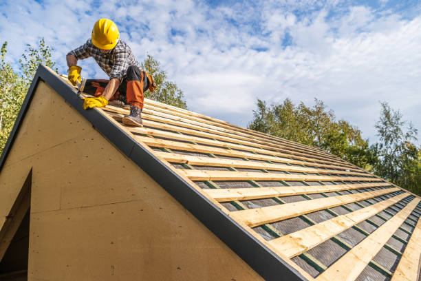 Best Commercial Roofing Services  in Newburg, WI